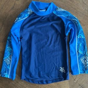 NWT size 2/3 Tuga unisex rashguard